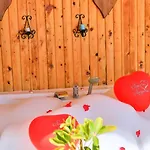 Islamlar Village 2 Bedroom *