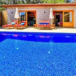 Islamlar Village 2 Bedroom فيلة *